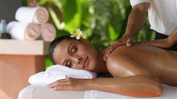Spa therapist