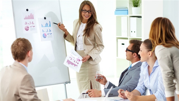 Junior Marketing Manager 