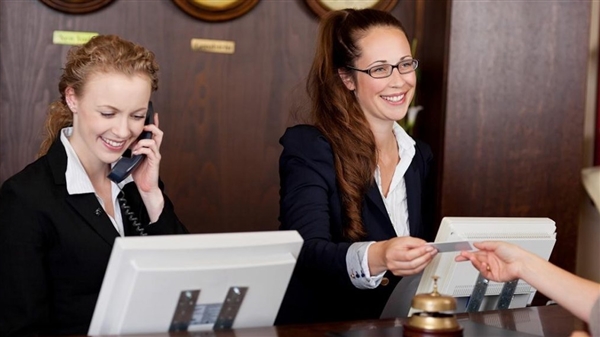 Front office manager 