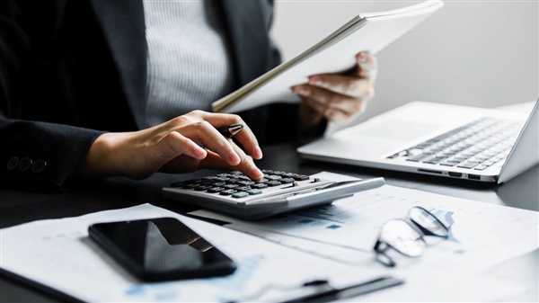 Υπάλληλος λογιστηρίου