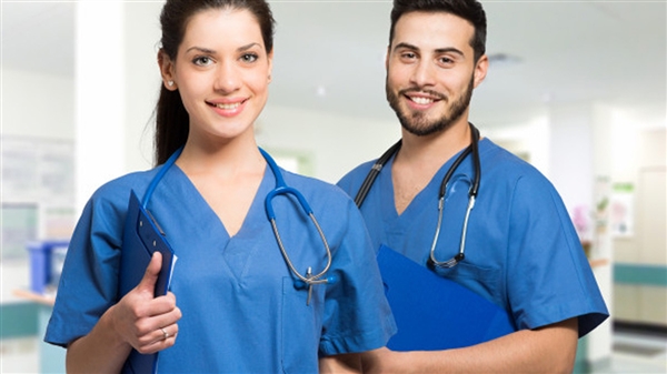 Νοσηλεύτρια