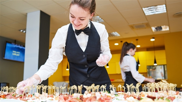 Υπάλληλος μπουφέ