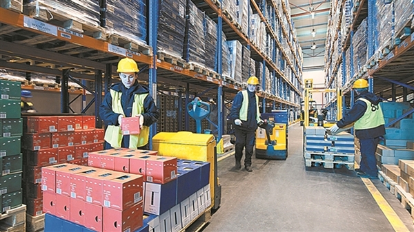 Υπάλληλος αποθήκης