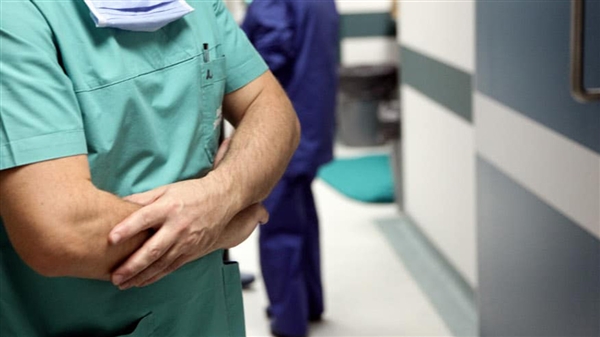 Νοσηλευτής