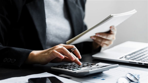 Υπάλληλος λογιστηρίου