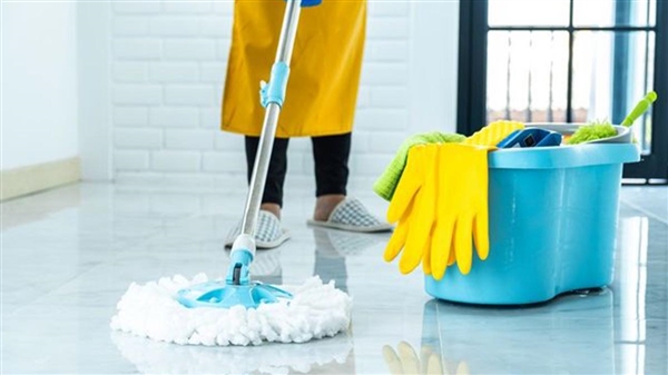 Καθαρίστρια