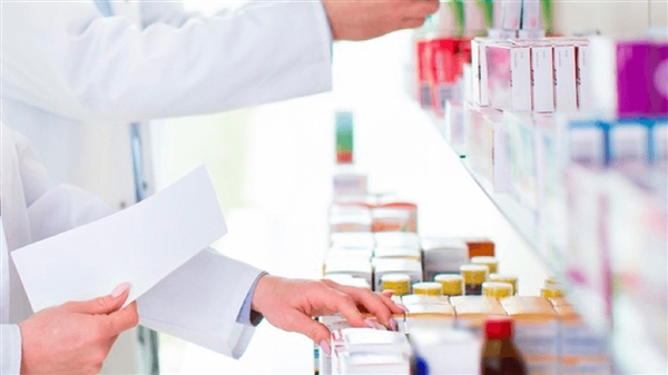 Υπάλληλος φαρμακείου