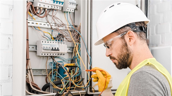 Ηλεκτρολόγος 