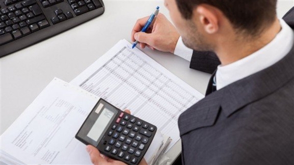 Υπάλληλος λογιστηρίου