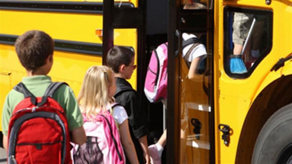 Συνοδός σχολικού λεωφορείου