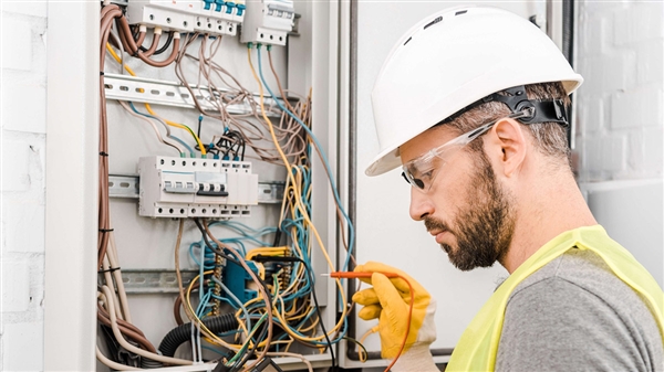 Ηλεκτρολόγος