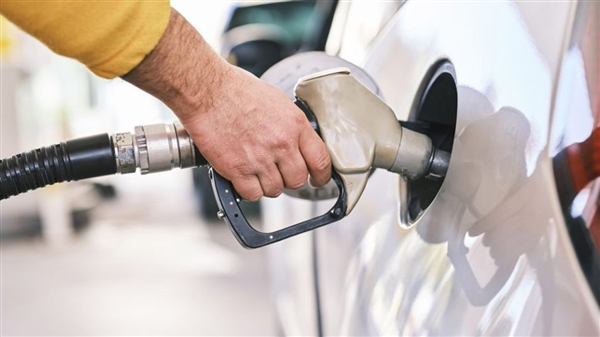 Υπάλληλος σε πρατήριο υγρών καυσίμων