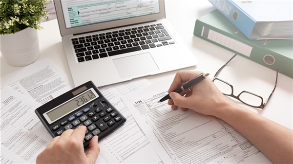 Υπάλληλος λογιστηρίου