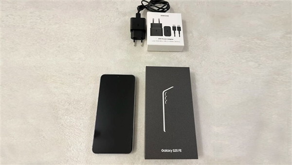 Samsung Galaxy S25 FE 128GB jetblack