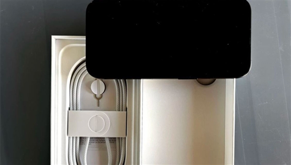 iPhone 16 128GB μπλε