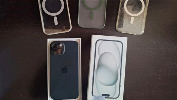 iPhone 15 μαύρο