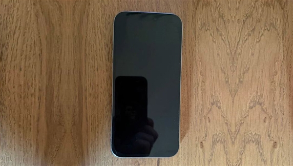 iPhone 16 Pro Max 256GB λευκό τιτάνιο