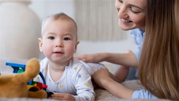 Babysitter για παιδάκι 3 μηνών