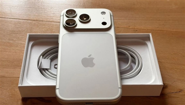 Apple iPhone 17 Pro 512GB ασημί